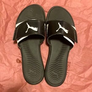 Puma Woman's Slides Size 9/EU40 Black Adjustable Velcro